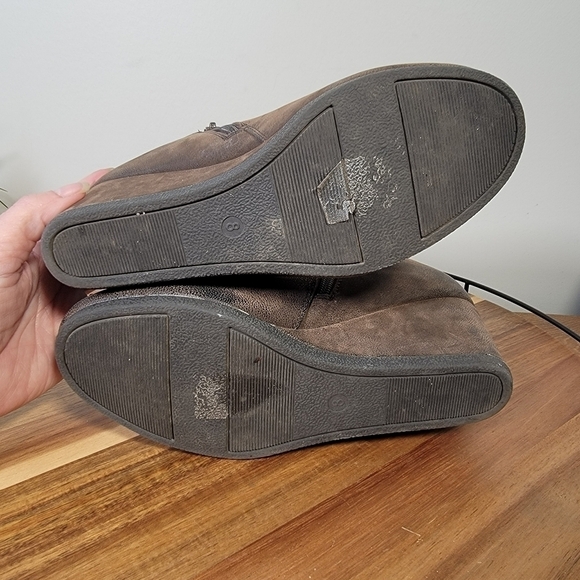 Pierre Dumas Sabrine-7 Brown Faux Leather Wedge Bootie Size 8 - Picture 13 of 17